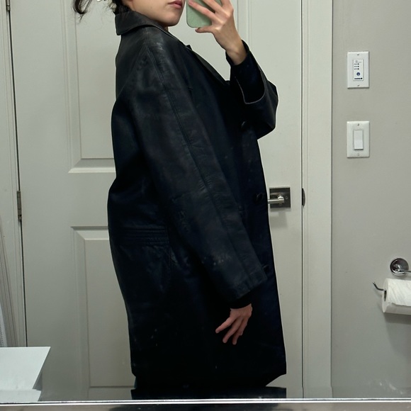 [SOLD] Vintage Black Genuine Leather Jacket - Picture 4 of 9